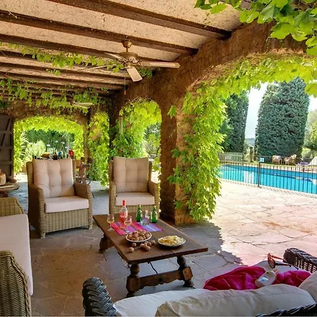 Sleeps 8 Pool Wifi 빌라 *